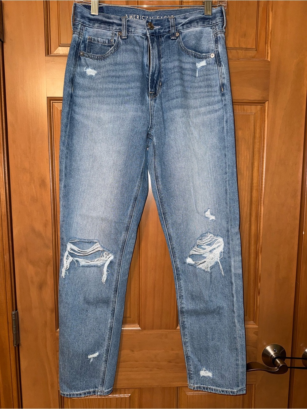American Eagle Outfitters Women's Light Blue Distressed Mom Jeans
